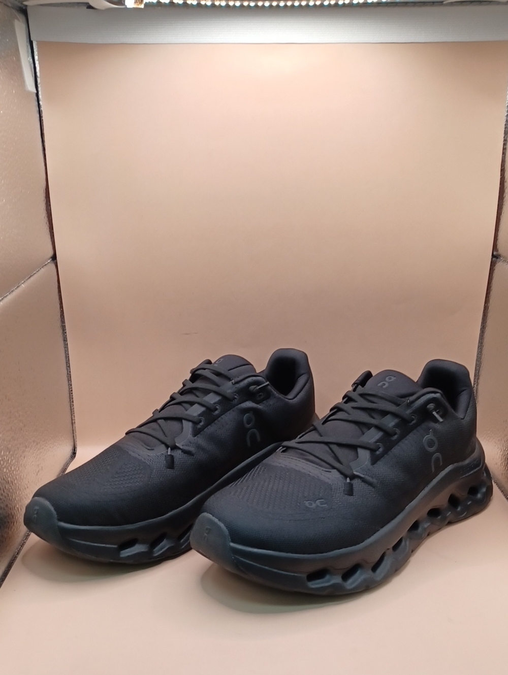 On Cloudtilt Sneaker-Eclipse Women Size 9 US